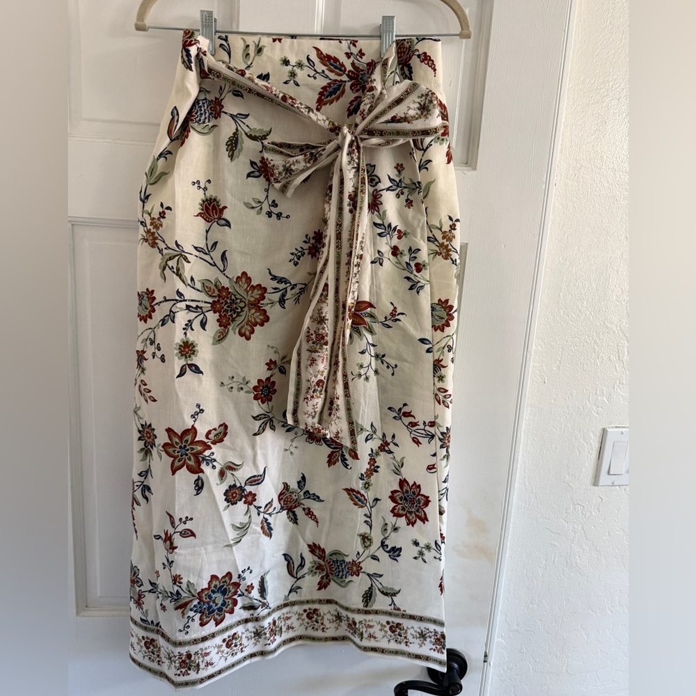 Tuckernuck Floral Cream Skirt